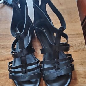 Torrid sandals size 11